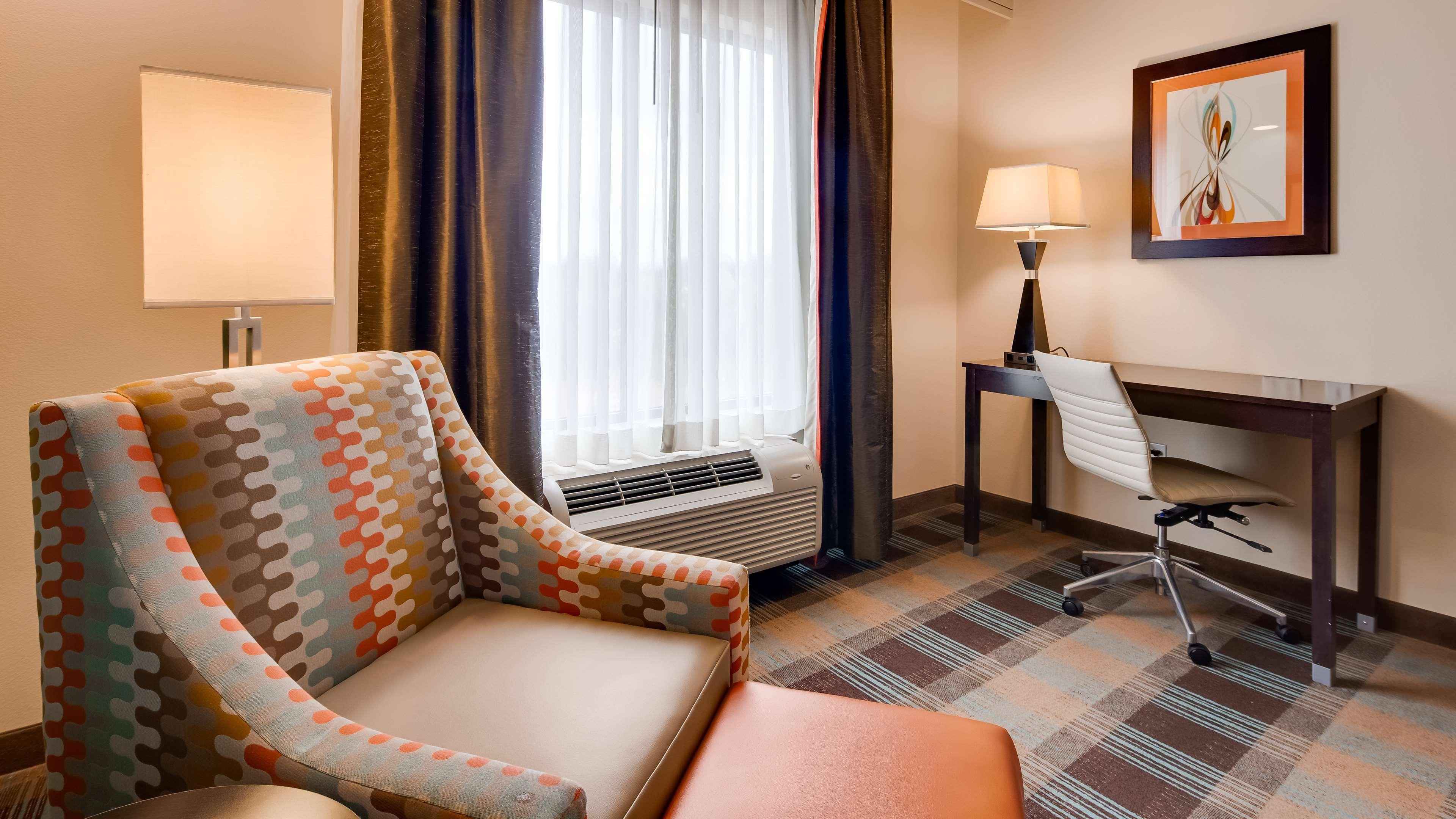 Best Western Plus Atrium Inn&Suites Clarksville Exterior foto
