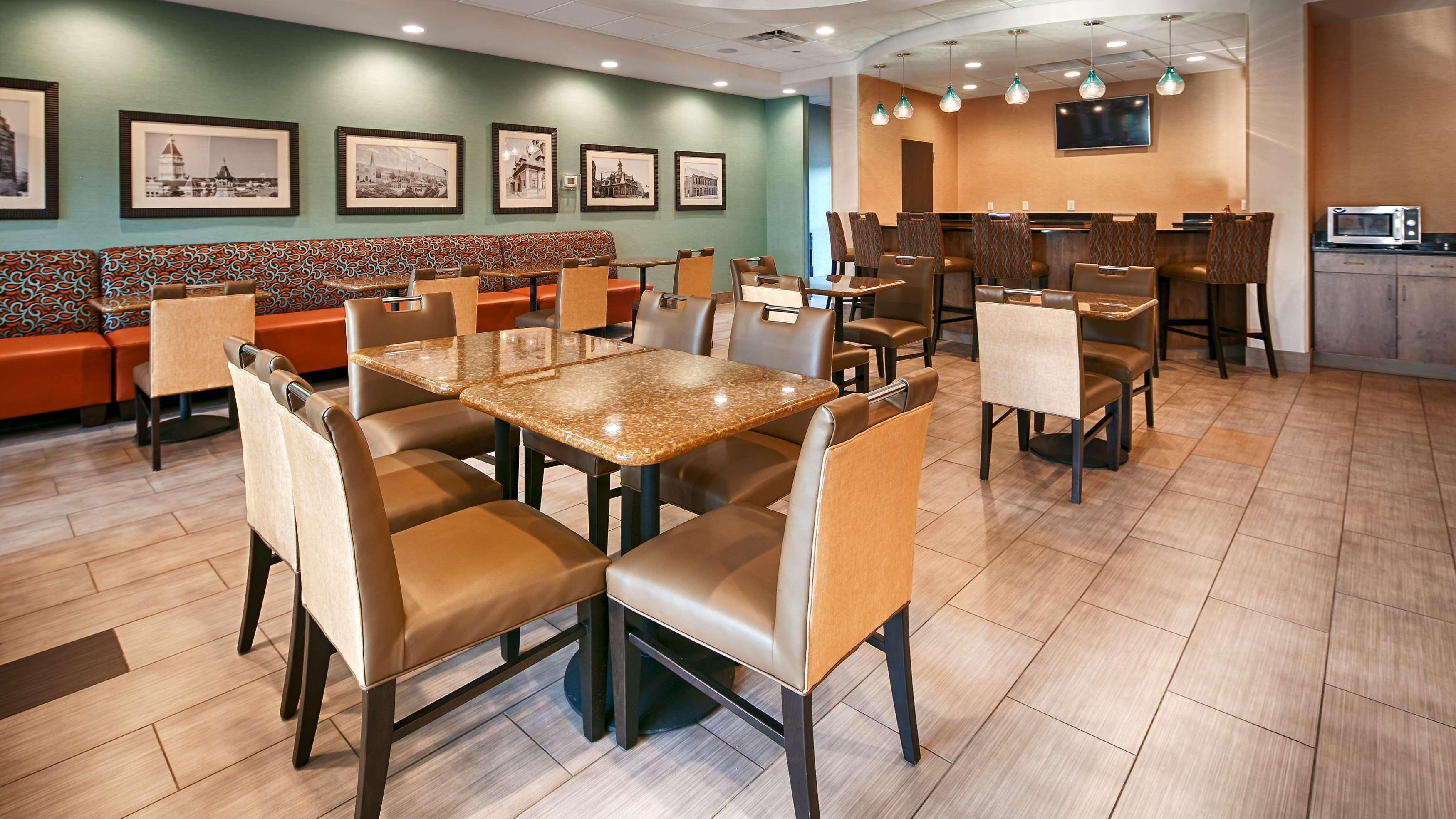 Best Western Plus Atrium Inn&Suites Clarksville Exterior foto